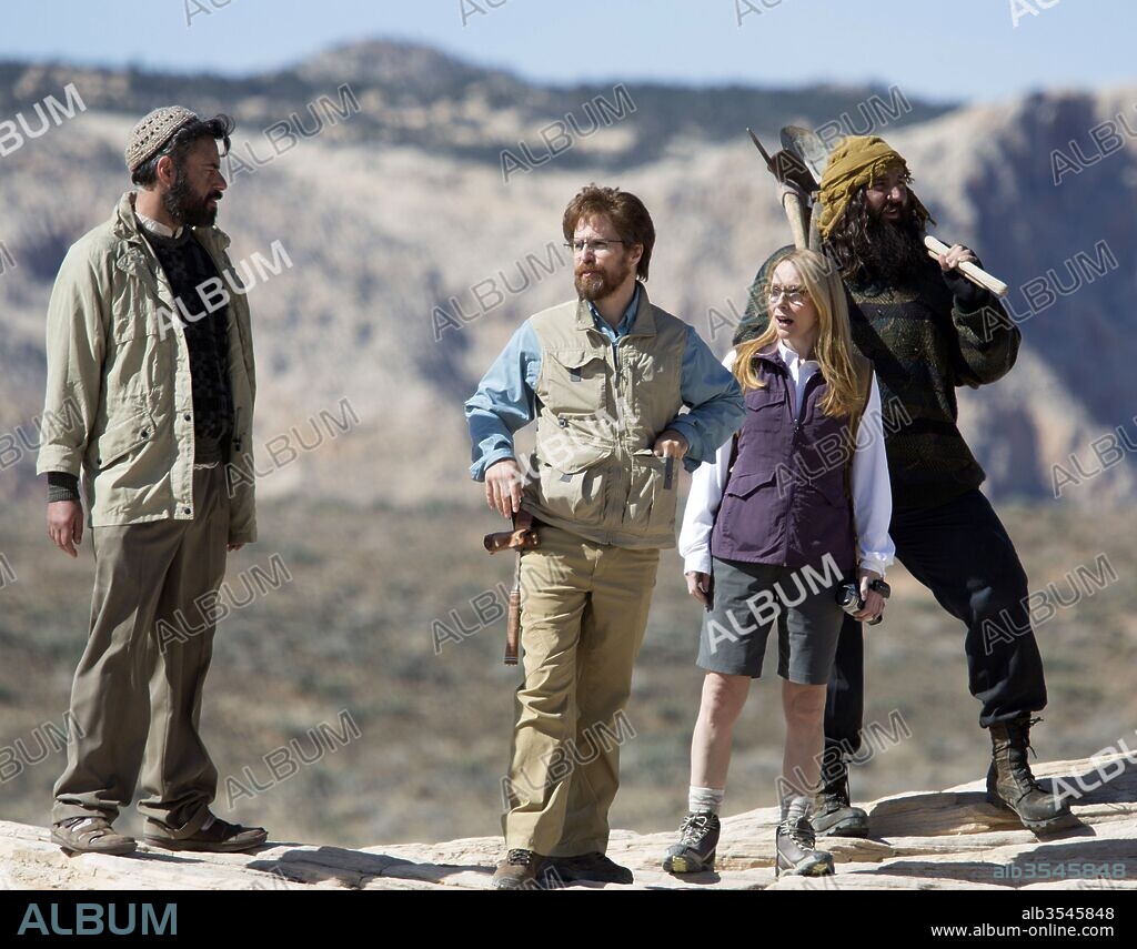 AMY RYAN, JEMAINE CLEMENT, SAM ROCKWELL and STELIOS XANTHOS in DON VERDEAN, 2015, directed by JARED HESS. Copyright LIONSGATE.