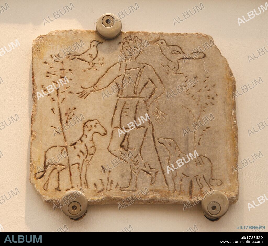 ARTE PALEOCRISTIANO. ITALIA. Primeros cristianos. Lápida sepulcral romana con iconografía cristiana Representación del BUEN PASTOR. Museo de las Termas de Diocleciano. Roma.