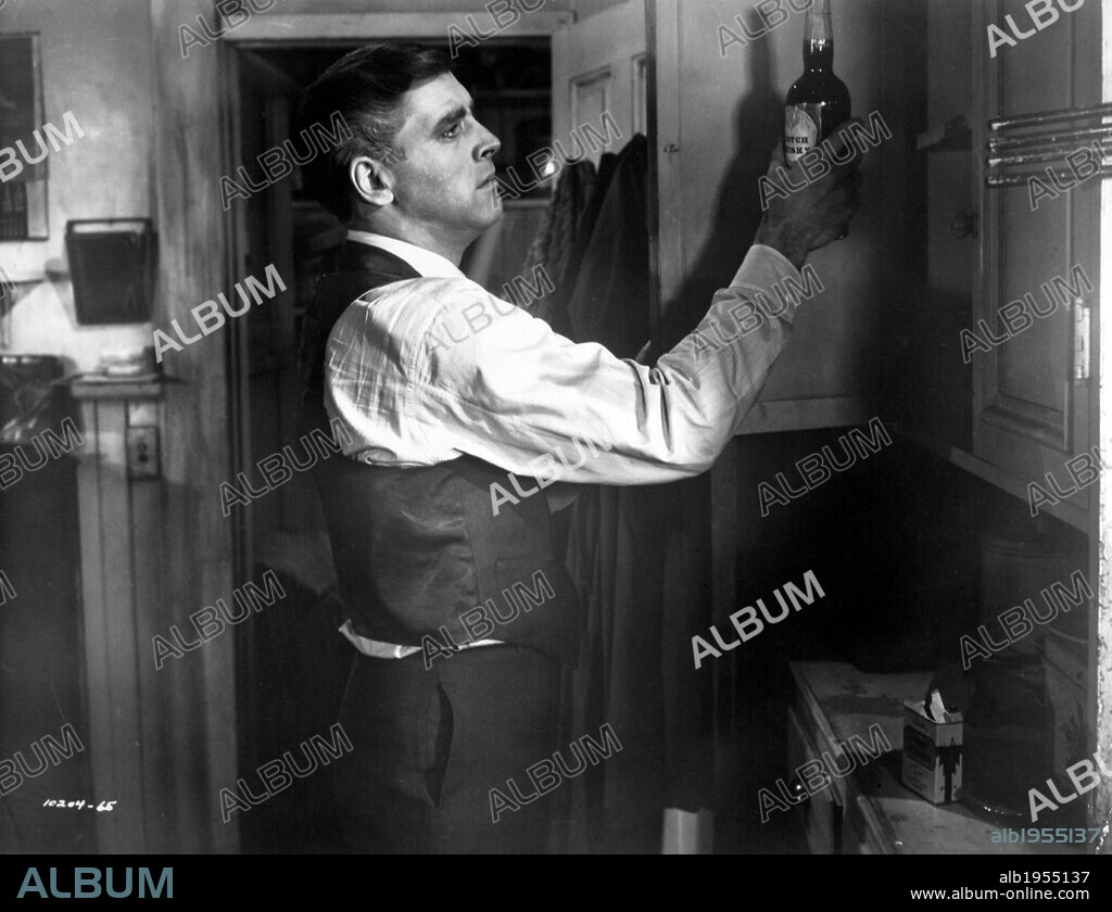 BURT LANCASTER en VUELVE PEQUEÑA SHEBA, 1952 (COME BACK, LITTLE SHEBA), dirigida por DANIEL MANN. Copyright PARAMOUNT PICTURES.