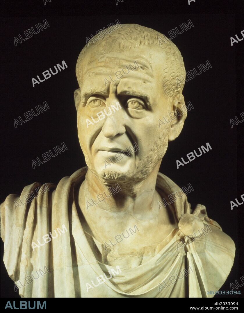 Emperador romano Trajano Decio (201-251b.C.), Busto de mármol.