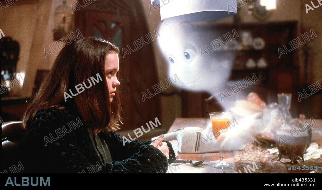 CHRISTINA RICCI in CASPER, 1995, directed by BRAD SILBERLING. Copyright UNIVERSAL/AMBLIN.