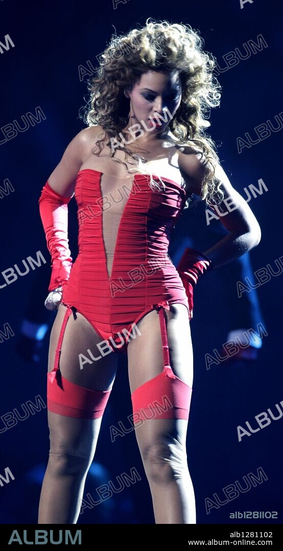 Nov. 05, 2009 - Berlin, Berlin, The Netherlands - BERLIN, GERMANY - NOVEMBER 05, 2009: Beyonce Knowles performs at the 2009 MTV European Music Awards in the O2 World Arena on November 05, 2009 in Berlin, Germany. 05/11/2009