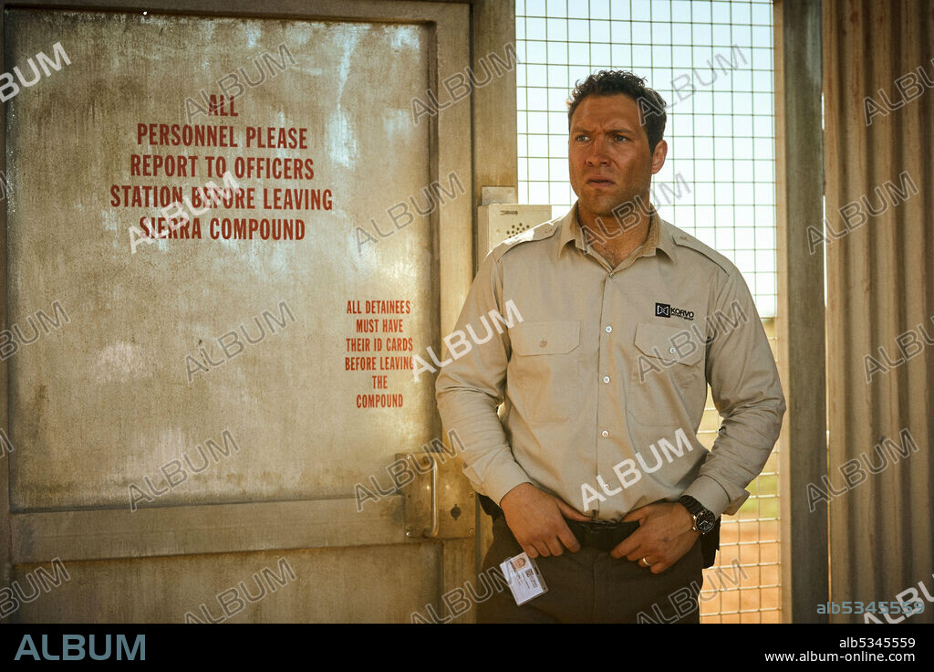 JAI COURTNEY en DESPLAZADOS, 2020 (STATELESS), dirigida por EMMA FREEMAN y JOCELYN MOORHOUSE. Copyright SCREEN AUSTRALIA.