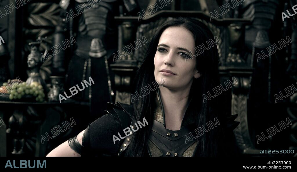 EVA GREEN dans 300: RISE OF AN EMPIRE, 2014, réalisé par NOAM MURRO. Copyright WARNER BROS PICTURES.
