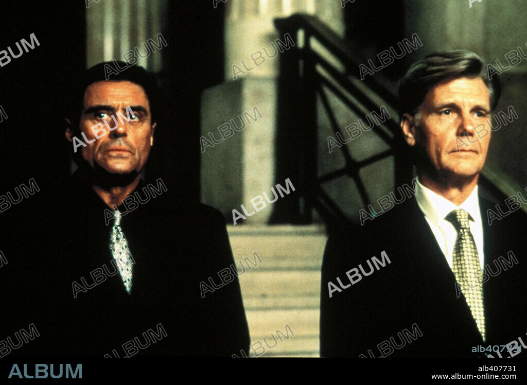 IAN McSHANE y JAMES FOX en SEXY BEAST, 2000, dirigida por JONATHAN GLAZER. Copyright FILM FOUR/RECORDED PICTURES/KANZAMAN.