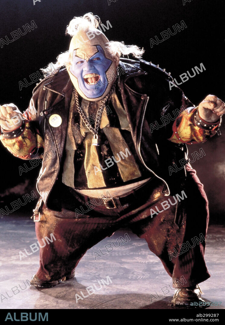 JOHN LEGUIZAMO en SPAWN, 1997, dirigida por MARK DIPPE. Copyright NEW LINE CINEMA.