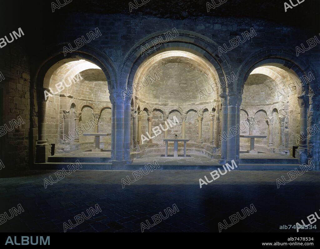 ABSIDES DE LA IGLESIA ALTA O DE SAN JUAN - ARQUITECTURA ROMANICA S XI.