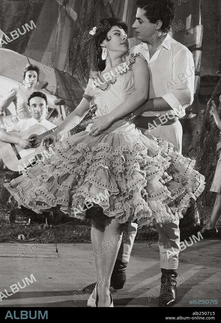 ANTONIO MOLINA en PUENTE DE COPLAS, 1965, dirigida por SANTOS ALCOCER. Copyright SANTOS ALCOCER.