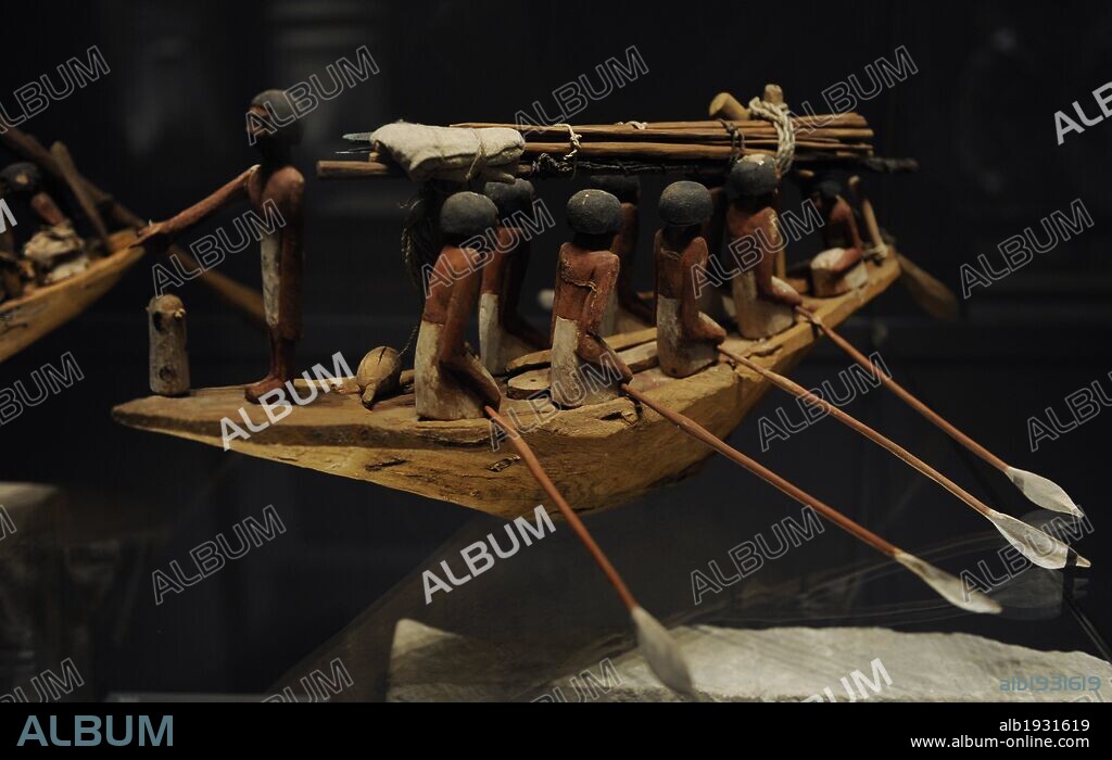 Egyptian Art. Boat. From the tomb of Wadjet-hotep at Sedment. Wood. 7th-11th Dynasty. c. 2150-2050 B.C. Ny Carlsberg Glyptotek. Copenhagen. Denmark.