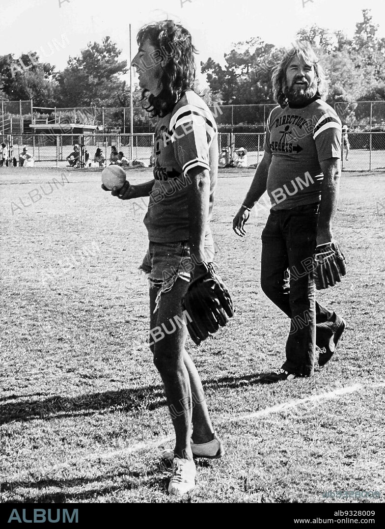 Alice Cooper and Kenny Rogers, 1974.
