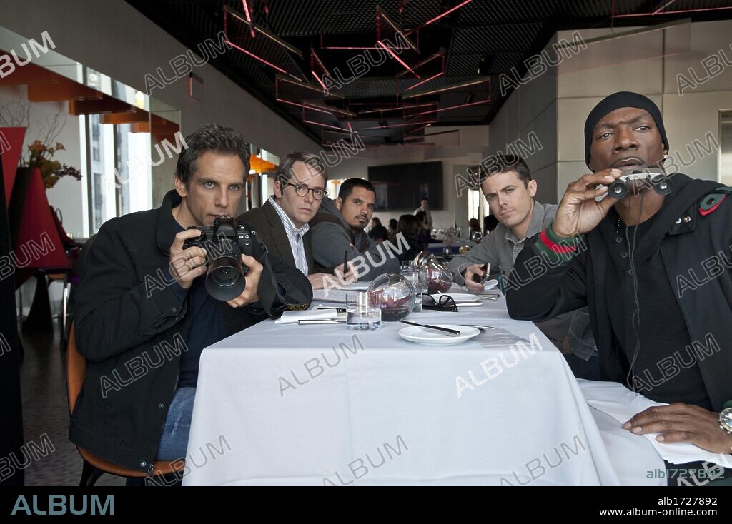 BEN STILLER, CASEY AFFLECK, EDDIE MURPHY, MATTHEW BRODERICK and MICHAEL PEÑA in TOWER HEIST, 2011, directed by BRETT RATNER. Copyright UNIVERSAL PICTURES.