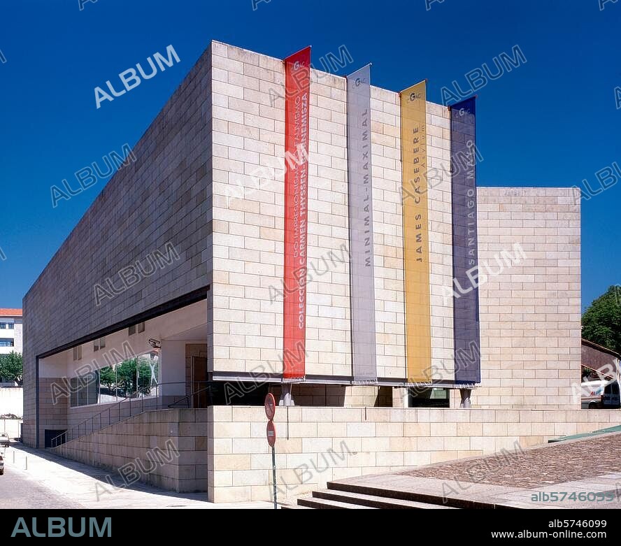 Santiago de Compostela, Centro Gallego de Arte Contemporaneo Filmsize: Kleinbild/24 × 36 mm.