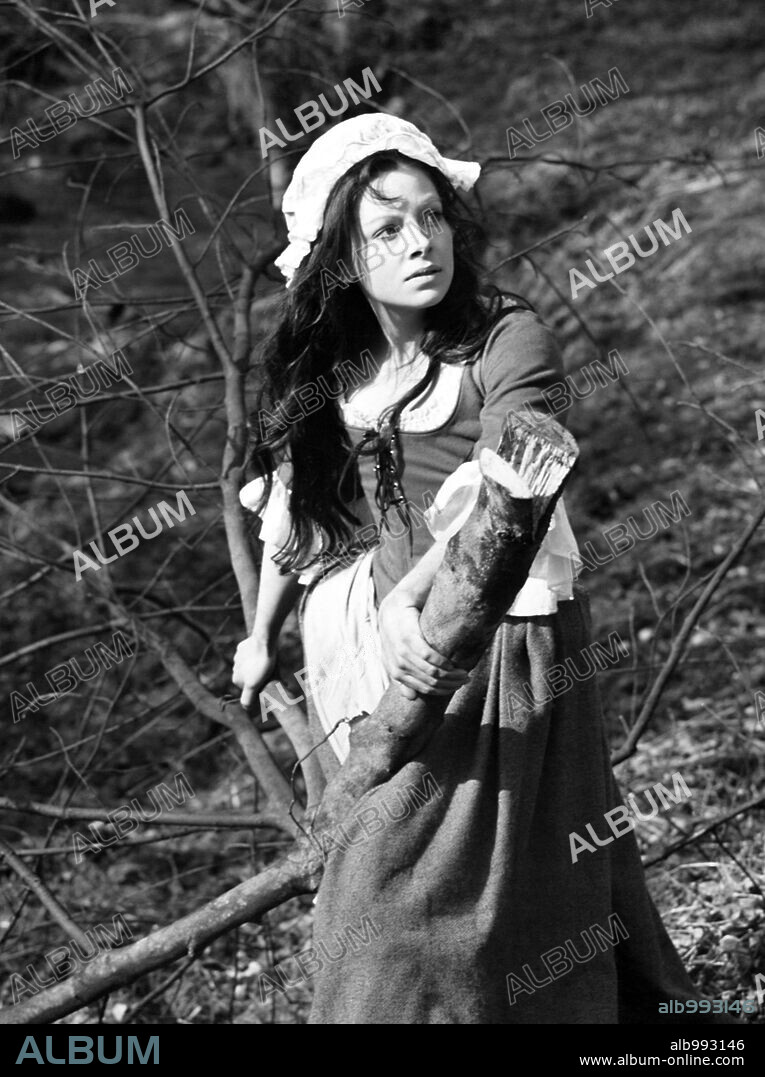 ANNA CALDER MARSHALL en CUMBRES BORRASCOSAS, 1970 (WUTHERING HEIGHTS), dirigida por ROBERT FUEST. Copyright A.I.P.