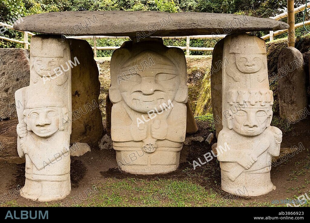 Pre-Colombian Funeral Sculptures of San Agustin, megaliths, Parque Archeologico, San Agustin, Huila, Colombia, South America.
