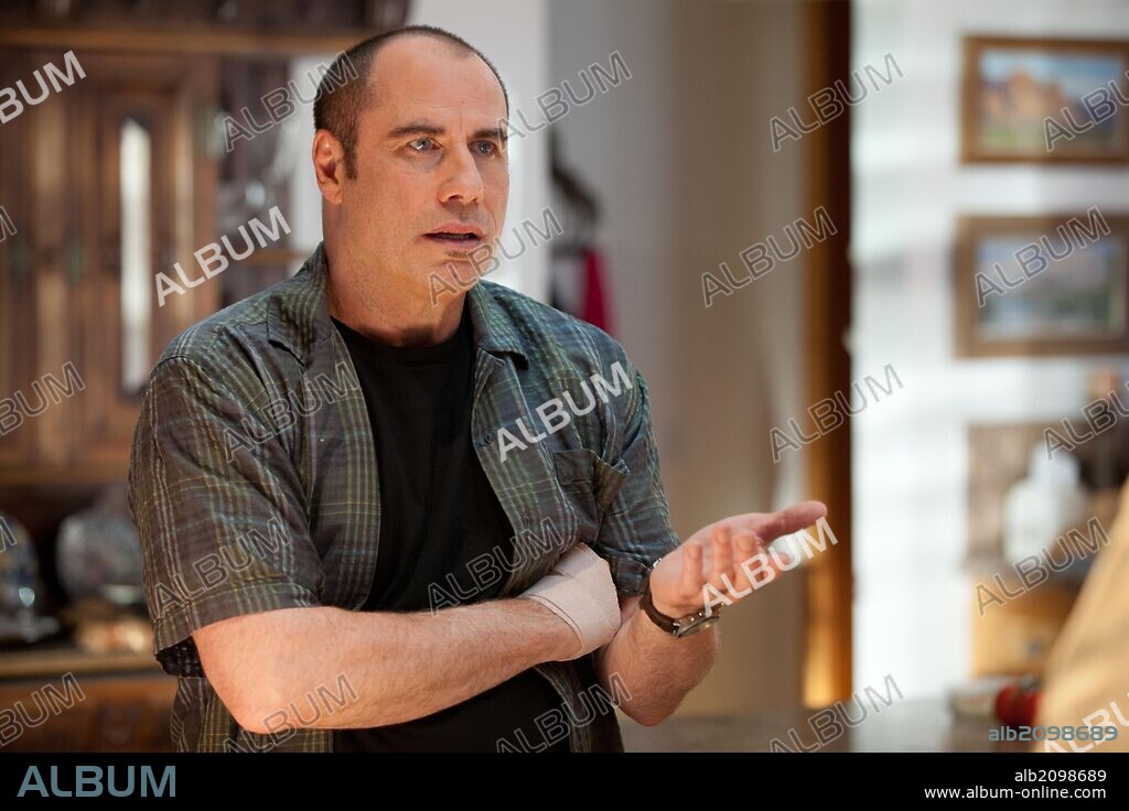 JOHN TRAVOLTA en SALVAJES, 2012 (SAVAGES), dirigida por OLIVER STONE. Copyright IXTLAN/ONDA / DUHAMEL, FRANÇOIS.
