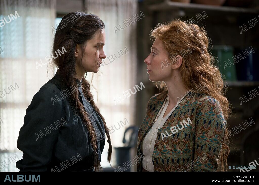 KATHERINE WATERSTON and VANESSA KIRBY in THE WORLD TO COME, 2020, directed by MONA FASTVOLD. Copyright KILLER FILMS.