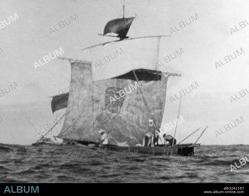 Utan bildtext. Anm. Thor Heyerdahl utförde 1947 Kon-Tiki-expeditionen där han seglade på en balsaflotte från Peru till Söderhavet Båtar Segel Symboler Solguden Kontiki Se även XAG068 CD134 persons: Thor Heyerdahl sites: NORGE* ;PERU ;SÖDERHAVET PhotoDate:1947-??-??.