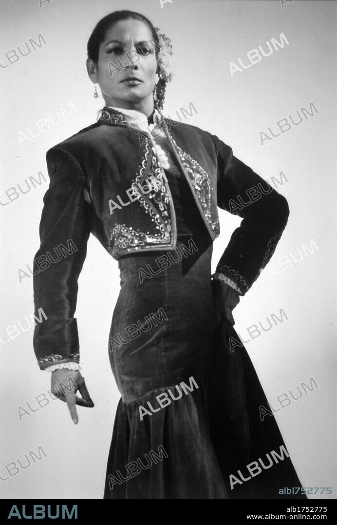 Carmen Amaya (1913-1963). Bailarina de familia gitana, nacida en Barcelona (Somorrostro).