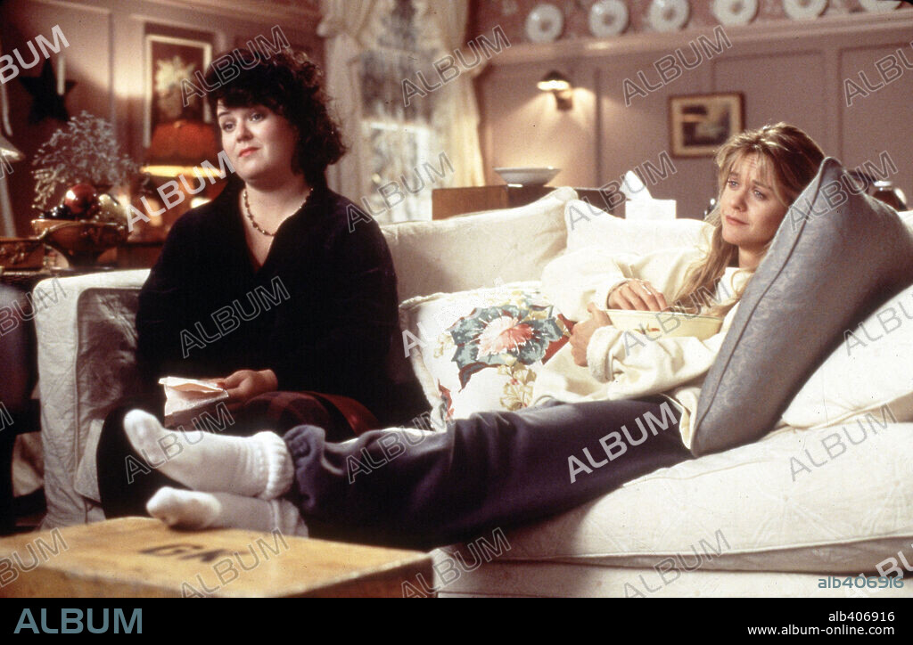 MEG RYAN and ROSIE O'DONNELL in SLEEPLESS IN SEATTLE, 1993, directed by NORA EPHRON. Copyright TRI STAR PICTURES.