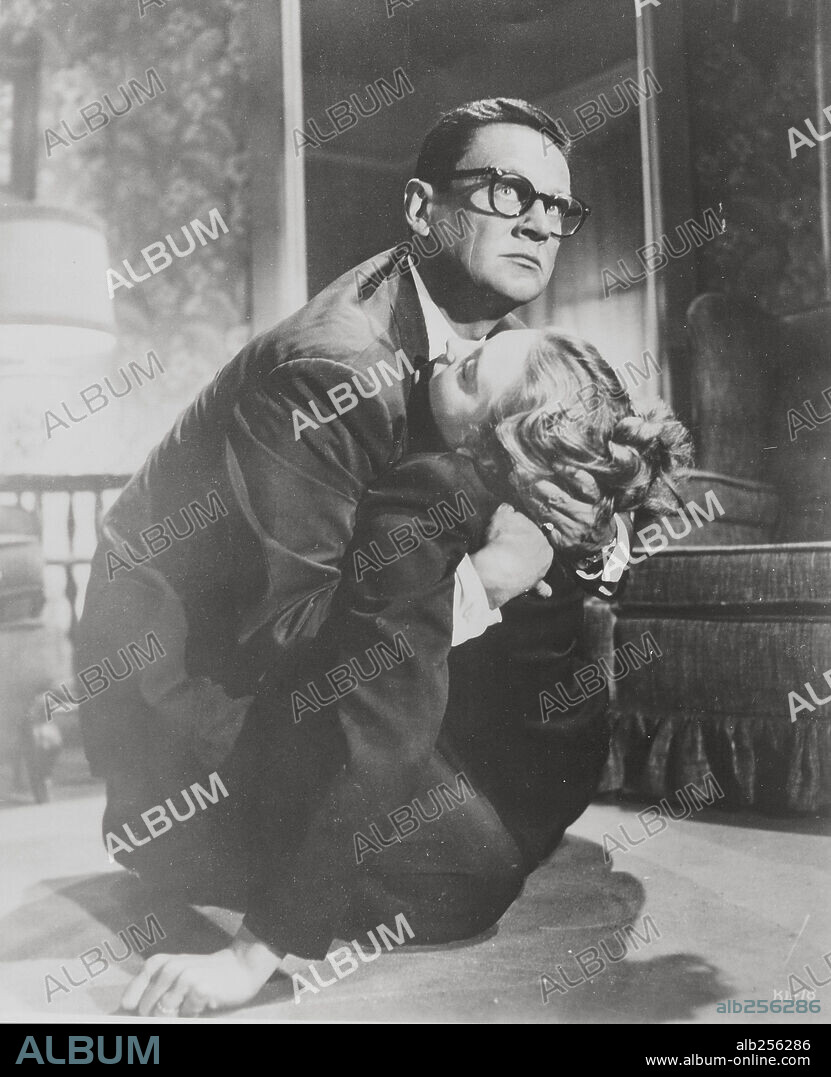 WENDELL COREY in THE KILLER IS LOOSE, 1956, directed by BUDD BOETTICHER.