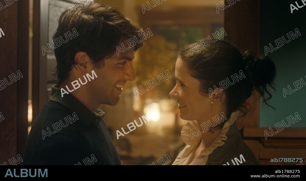 BITSIE TULLOCH and DAVID GIUNTOLI in CAROLINE AND JACKIE, 2012, directed by ADAM CHRISTIAN CLARK. Copyright BLUEBERRY FILMS / SWEGAL, CHRISTIAN.