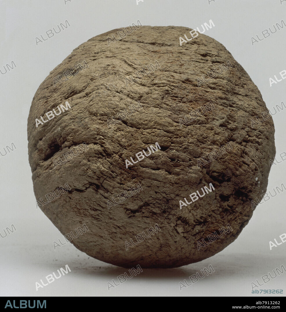 BOLA DE PIEDRA - JUEGO DE BOLOS - CANTABRIA.