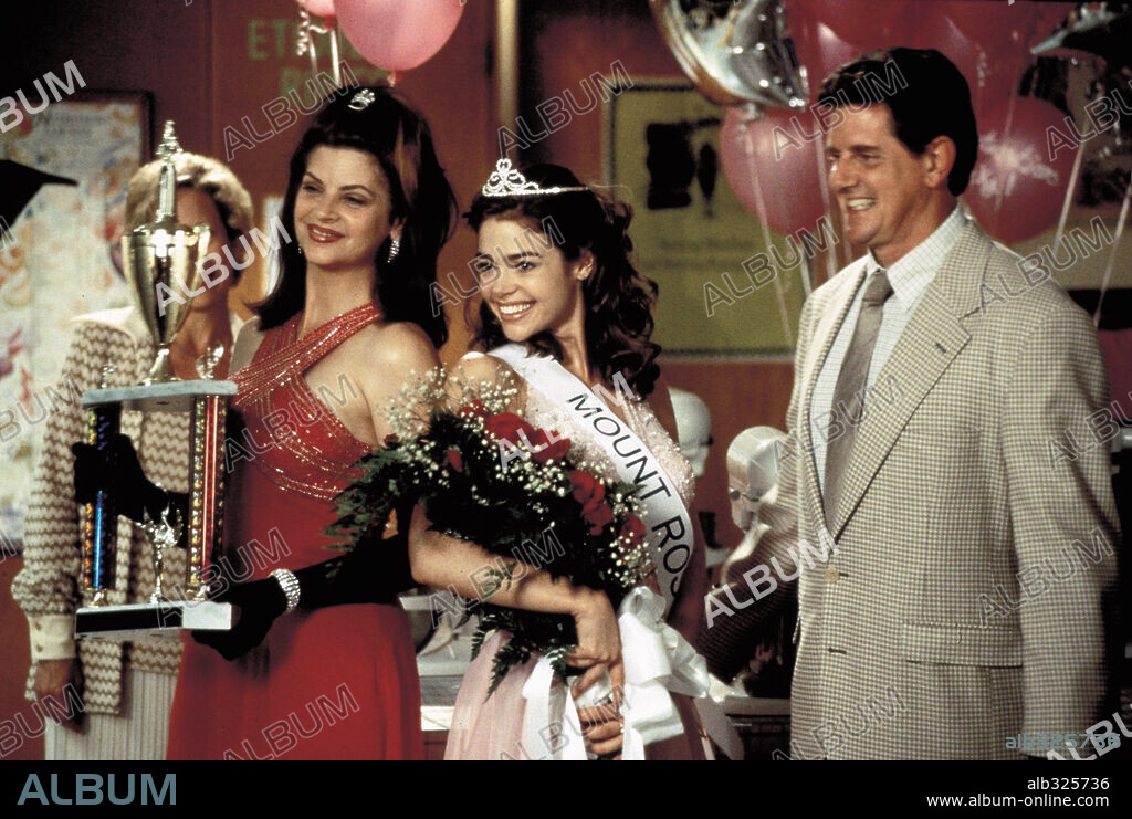 DENISE RICHARDS and KIRSTIE ALLEY in DROP DEAD GORGEOUS, 1999, directed by MICHAEL PATRICK JANN. Copyright NEW LINE CINEMA.