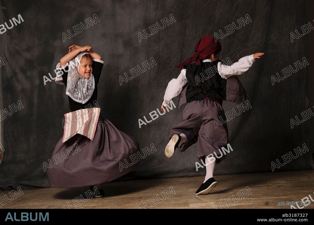 traje tipico mallorquin, Mallorca, balearic islands, spain, europe.