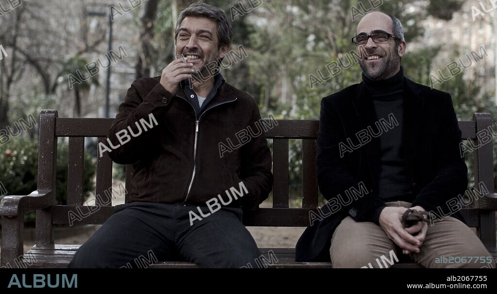 LUIS TOSAR y RICARDO DARIN en UNA PISTOLA EN CADA MANO, 2012, dirigida por CESC GAY. Copyright AUDIOVISUAL AVAL SGR.