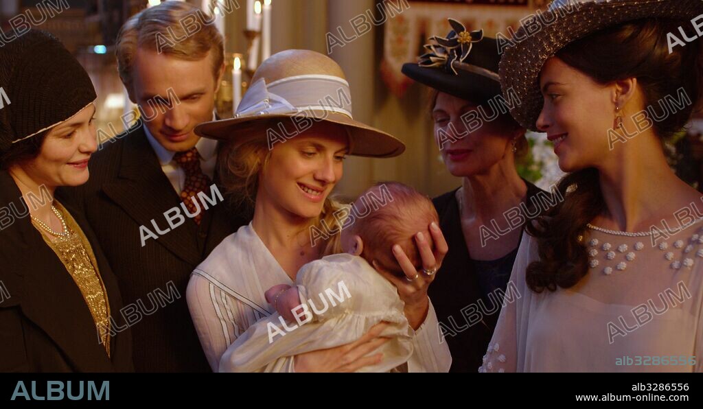 JEREMIE RENIER et MELANIE LAURENT dans ETERNITE, 2016, réalisé par TRAN ANH HUNG. Copyright NORD-OUEST PRO/PATHE/ARTEMIS/FRANCE 2 CINEMA/CHAOCORP/CANAL+.
