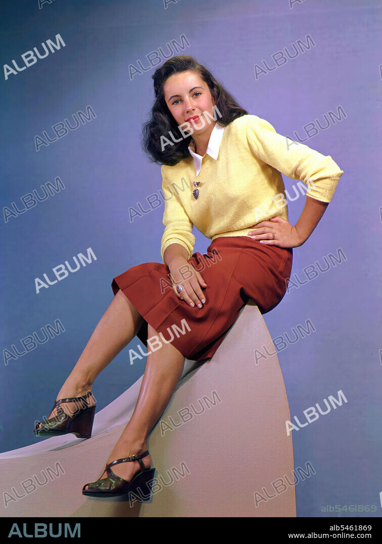 ELIZABETH TAYLOR in CYNTHIA, 1947, directed by ROBERT Z. LEONARD. Copyright M.G.M.