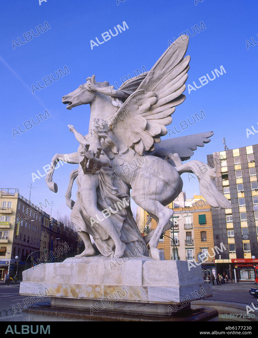 AGUSTIN QUEROL SUBIRATS (1860-1909). FUENTES REALIZADAS CON LAS ESCULTURAS QUE REMATABAN EL PALACIO DE FOMENTO (MINISTERIO DE AGRICULTURA).