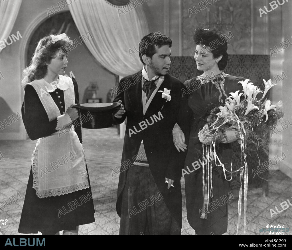 CANTINFLAS in GRAN HOTEL, 1944, directed by MIGUEL M. DELGADO. Copyright POSA FILMS, S.A.