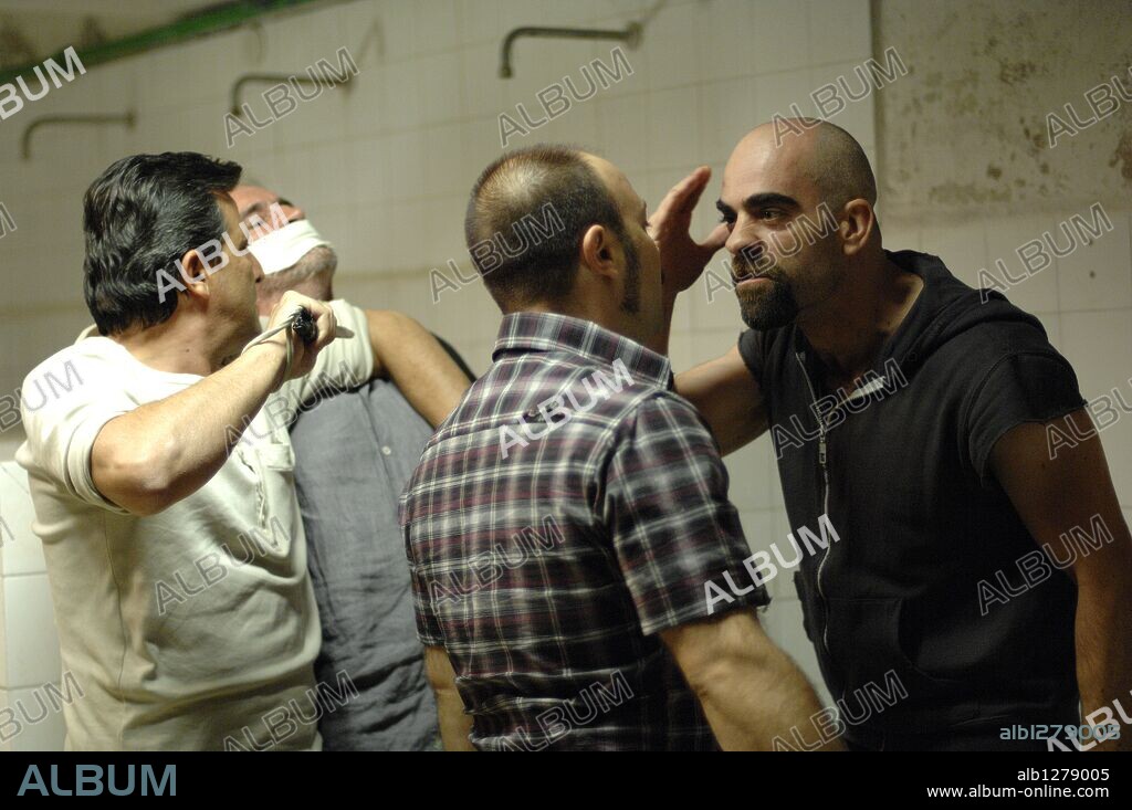 LUIS TOSAR in CELL 211, 2009 (CELDA 211), directed by DANIEL MONZON. Copyright MORENA FILMS.