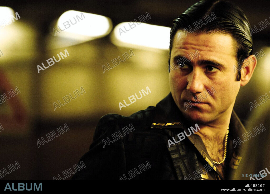 SERGI LOPEZ in DIRTY PRETTY THINGS, 2002, unter der Regie von STEPHEN FREARS. Copyright CELADOR PRODUCTIONS.