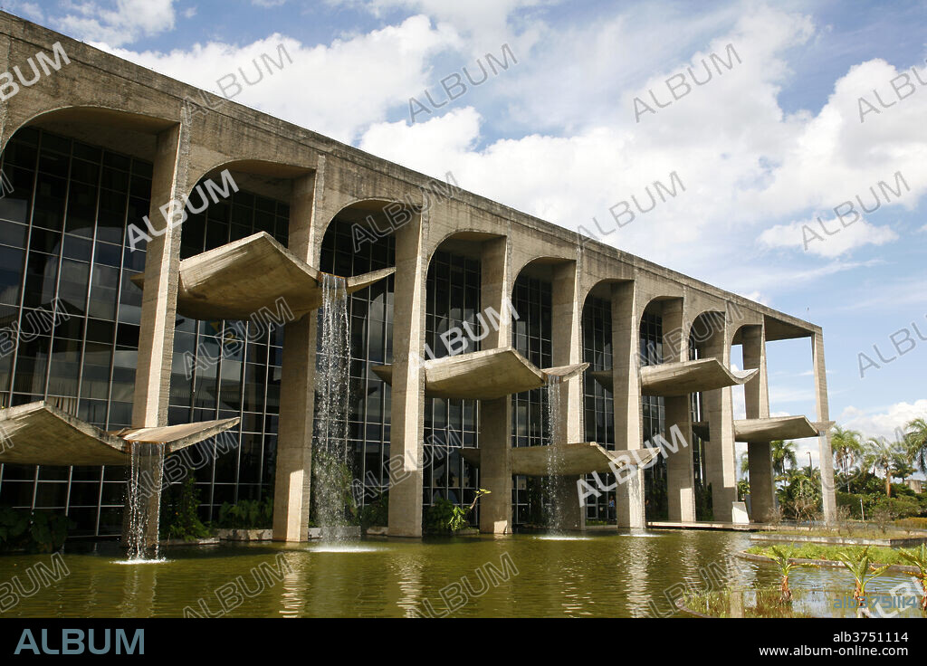 OSCAR NIEMEYER. Palacio da Justica, Brasilia, UNESCO World Heritage Site, Brazil, South America.