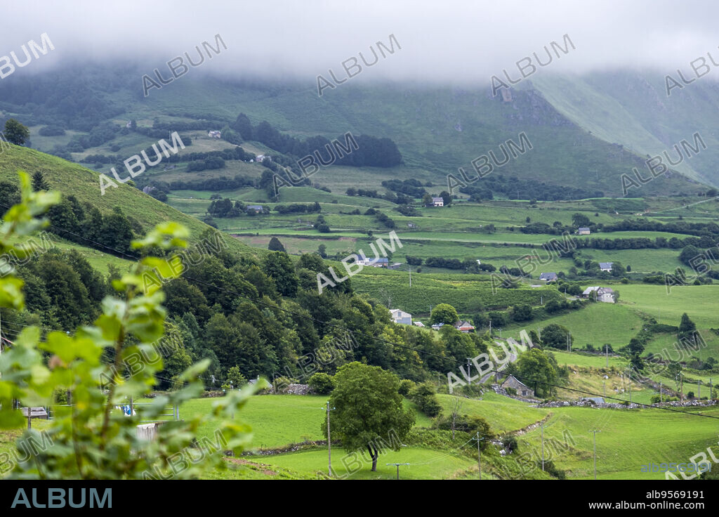 Lescun Valley, Aquitaine region, Pyrénées-Atlantiques department, France.