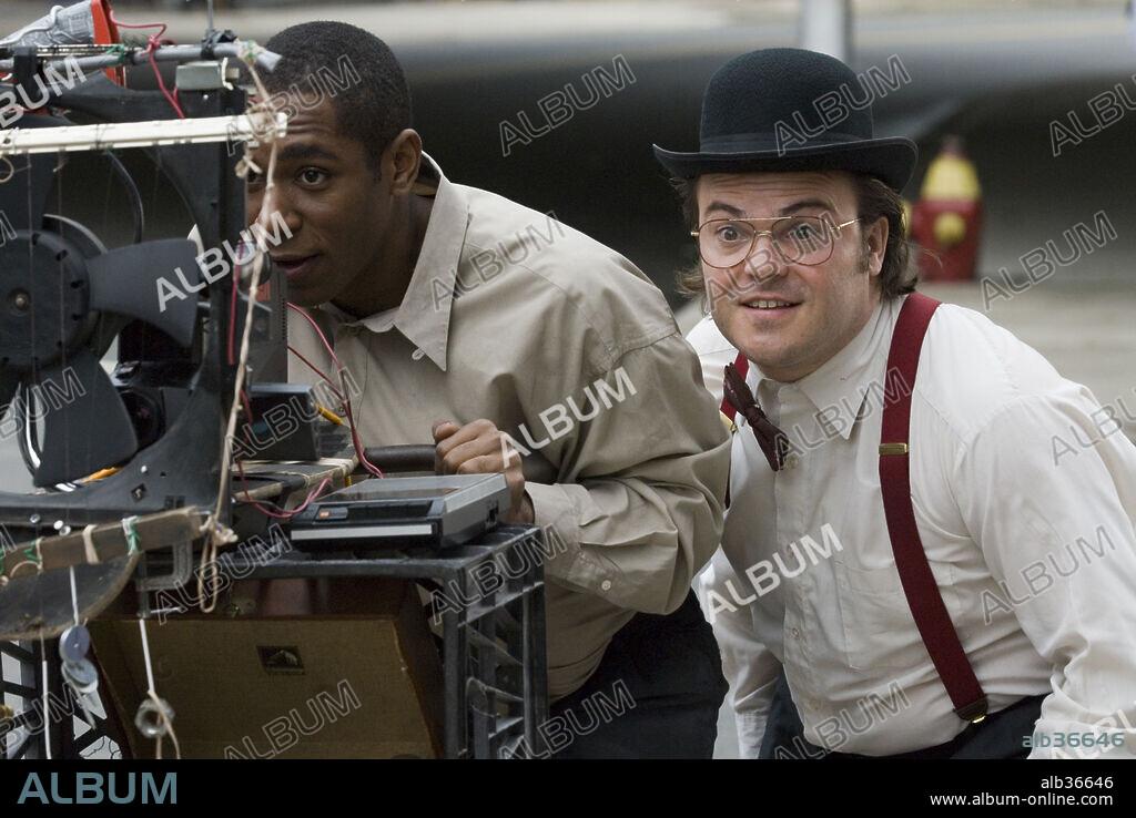 JACK BLACK and MOS DEF in BE KIND REWIND, 2008, directed by MICHEL GONDRY. Copyright PARTIZAN.