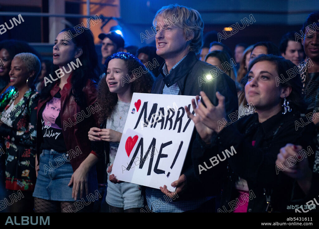 OWEN WILSON in MARRY ME, 2022, directed by KAT COIRO. Copyright Kung Fu Monkey Productions/Nuyorican Productions/Perfect World Pictures/Universal Pictures.