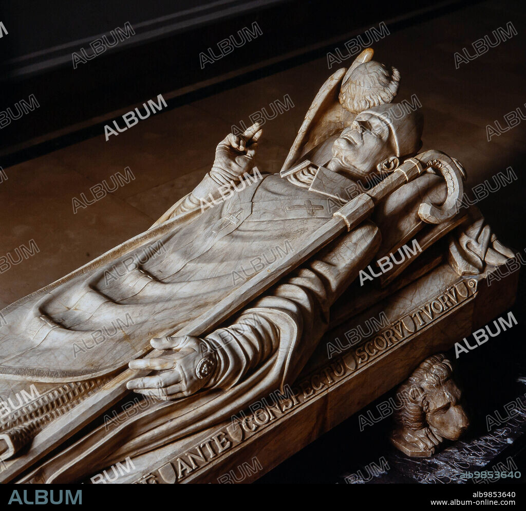 Enric Monjo / Estatua yacente del Abad Oliba, siglo XX. Monasterio de Santa Maria de Montserrat.