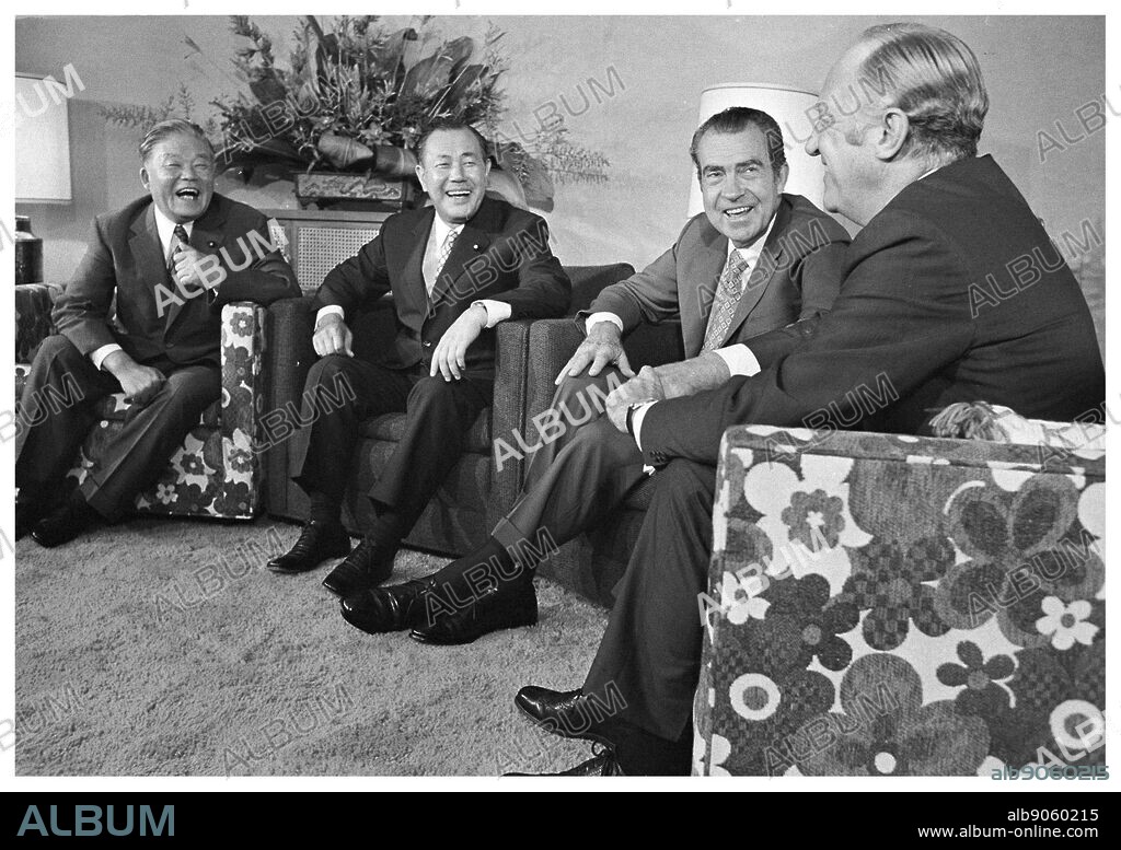 US President Richard Nixon and Japanese Prime Minister Kakuei Tanaka 1972. Masayoshi ?hira (Left) Japanese Foreign Minister; William Rogers US Secretary of State (right).
