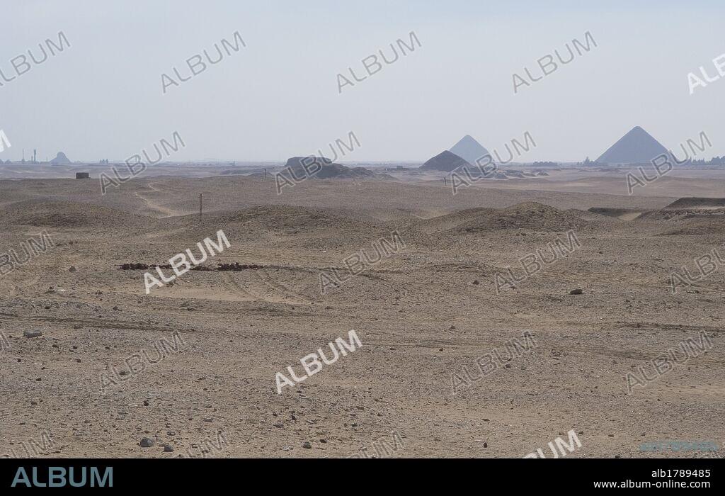 Egypt. Dahshur. Overview of the Red Pyramid, the Bent Pyramid, constructed during the reign of Pharaoh Sneferu (2613-2589 BCE), and the Pyramid of Sesostris III (1878 BC to 1839 BC ) from the Necropolis of Sakkara. Old and Middle Kingdom.