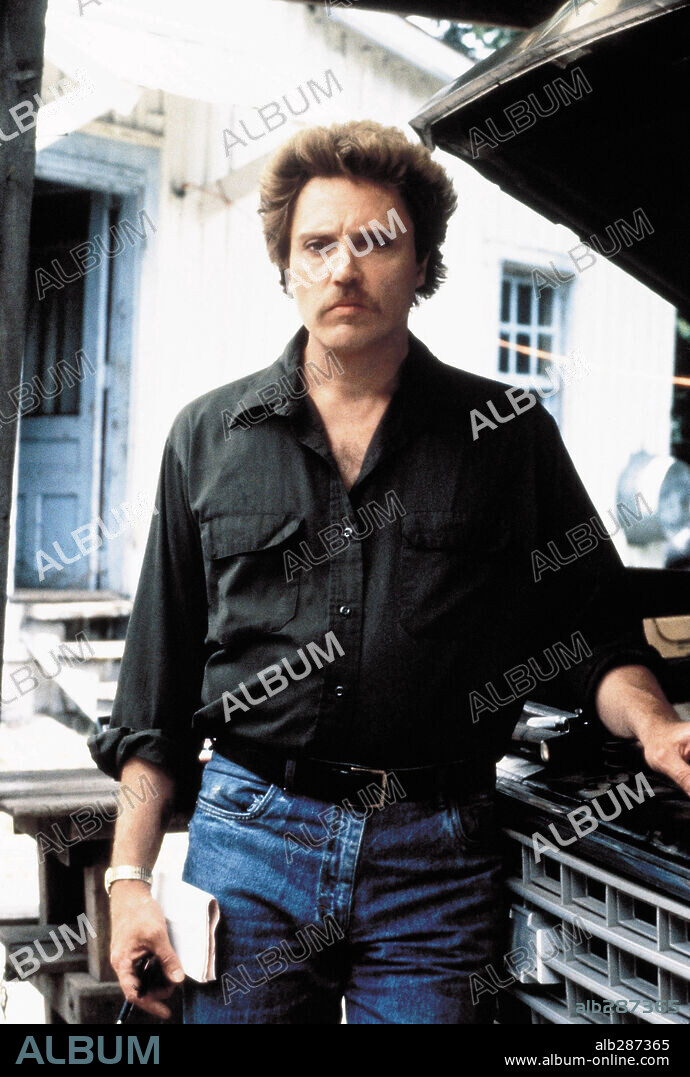 CHRISTOPHER WALKEN en HOMBRES FRENTE A FRENTE, 1986 (AT CLOSE RANGE), dirigida por JAMES FOLEY. Copyright ORION PICTURES / RUDOLPH, JOYCE.