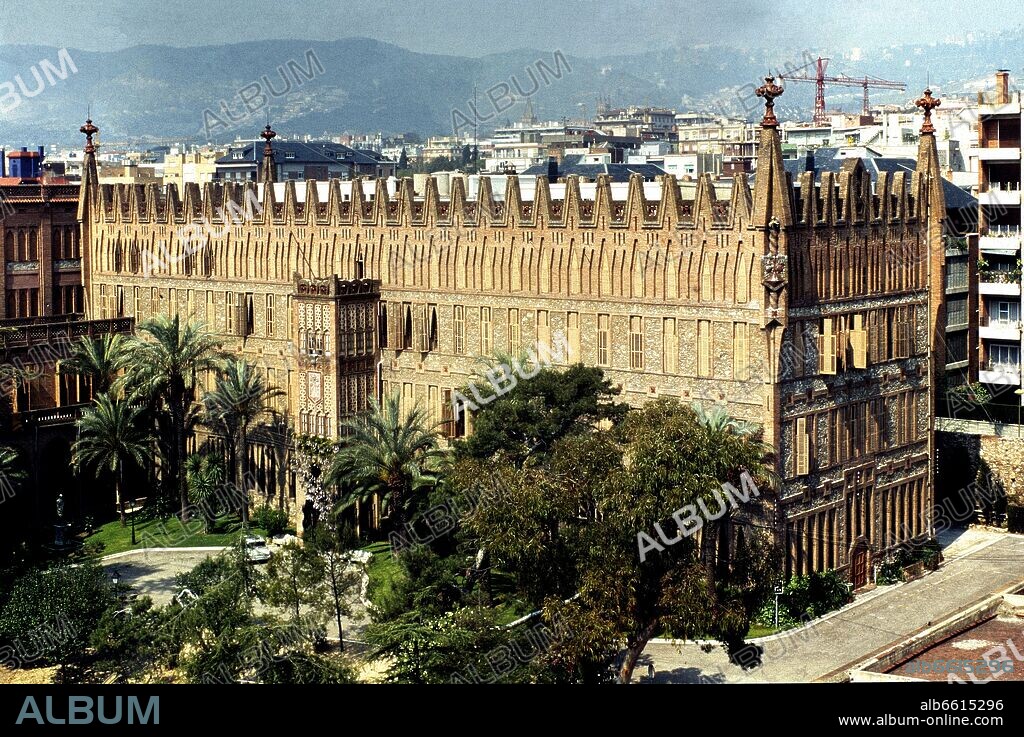 ANTONI GAUDÍ. COLEGIO DE LAS TERESIANAS - 1889.