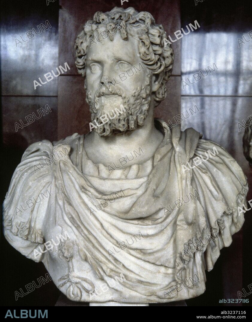 Lucio Septimio Severo (Lucius Septimius Severus) (Leptis Magna, 146 d. C-York, 211 d. C). Emperador romano (193 d. C-211 d. C). Primer miembro de la dinastía de los Severos. De familia del orden ecuestre, fue cuestor (h.170), propretor en la Bética (172) y en Cerdeña (173) y pretor en Hispania (178). Busto en mármol del emperador que data de inicios del siglo III d.C. Museo del Louvre. París. Francia.