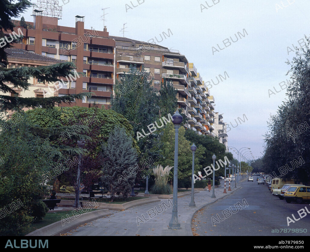 AVENIDA DEL SEGRE.