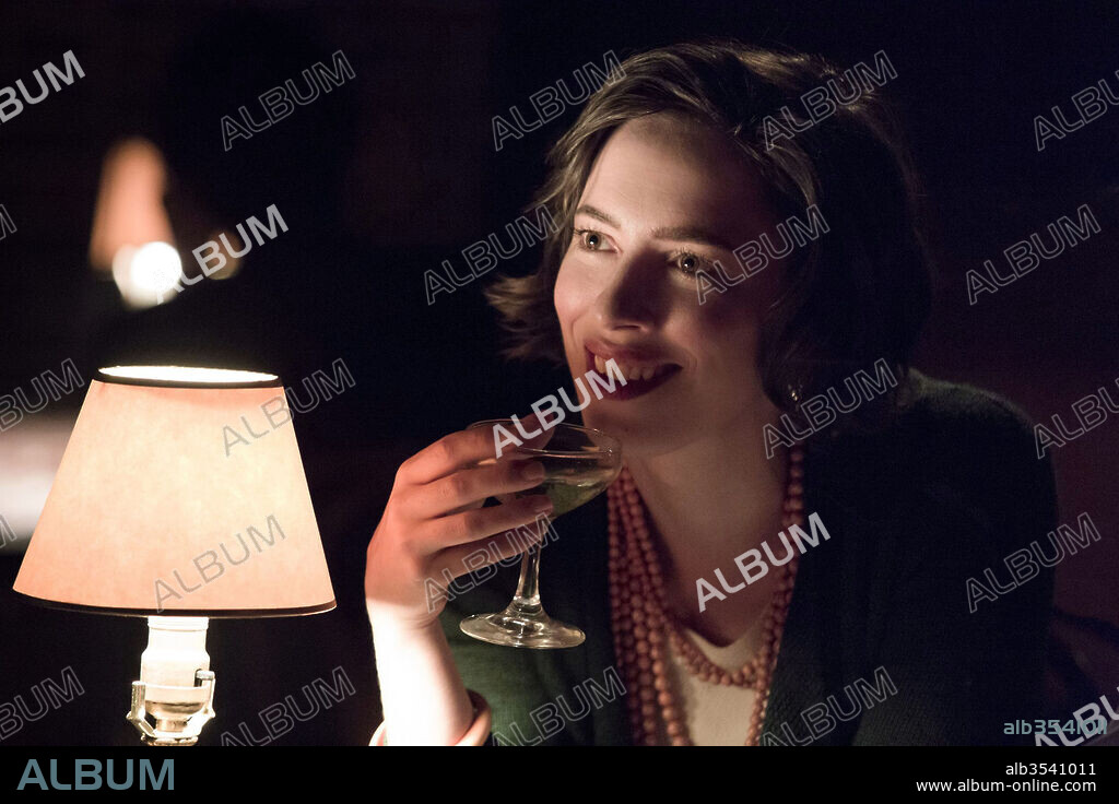 REBECCA HALL dans PROFESSOR MARSTON AND THE WONDER WOMEN, 2017, réalisé par ANGELA ROBINSON. Copyright BOXSPRING ENTERTAINMENT/STAGE 6 FILMS/TOPPLE PRODUCTIONS.