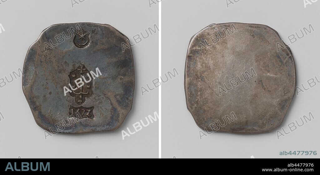 Emergency coin of half thaler from Beleg van Haarlem, one-sided, rectangular emergency coin with beveled corners. Front: three stamps one above the other, from bottom to top: maker's mark: star and crescent, city coat of arms: inverted sword with two stars on either side, a cross on the point of sword, year. Reverse: blank, Haarlem, anonymous, 21-Dec-1572, silver (metal), striking (metalworking), h 3.1 cm × w 3.1 cm × w 14.46 gr.