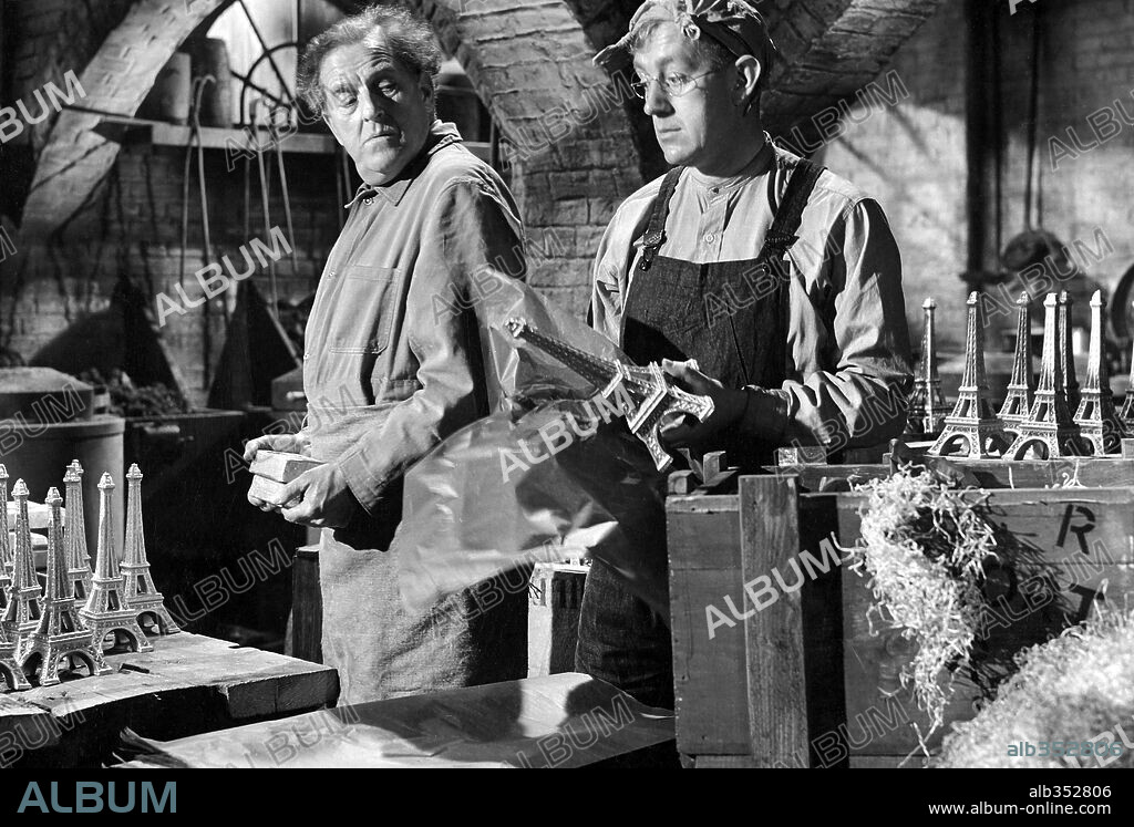 ALEC GUINNESS en ORO EN BARRAS, 1951 (THE LAVENDER HILL MOB), dirigida por CHARLES CRICHTON. Copyright EALING STUDIOS.