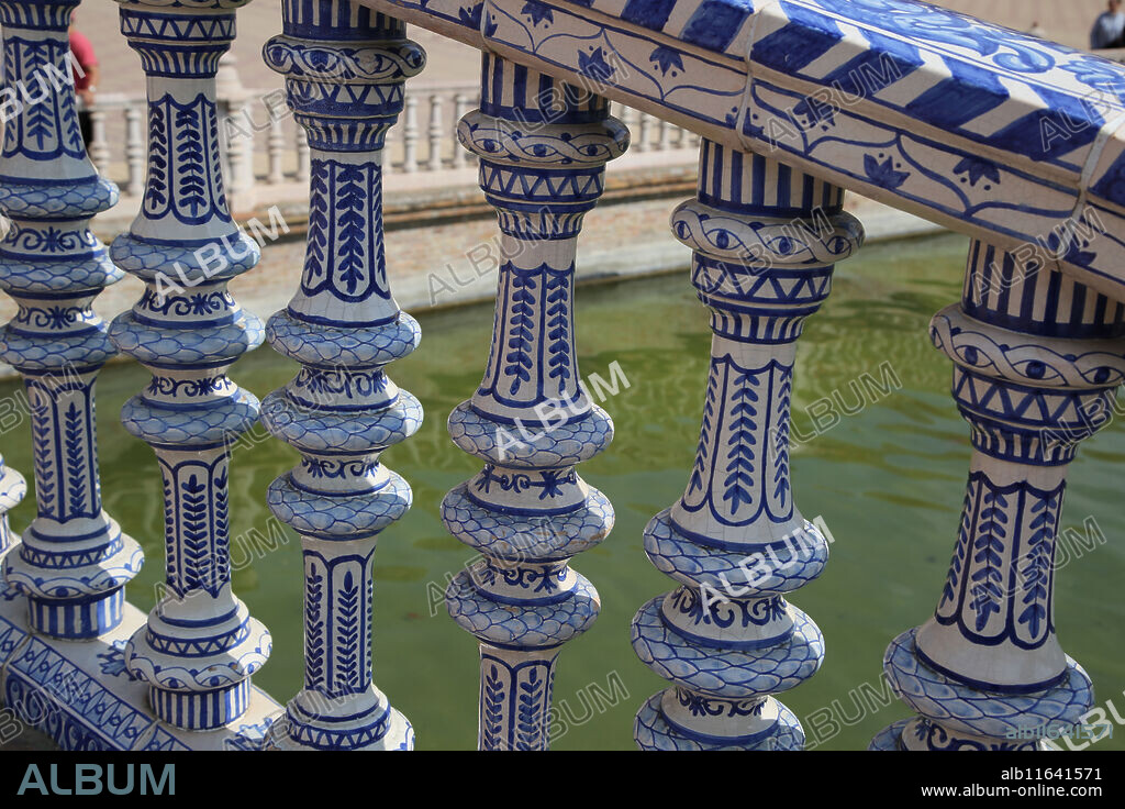 ANIBAL GONZALEZ-ALBAREZ. Spain. Seville.  Spanish Square, built in 1928 for the Ibero-American Exposition of 1929. Architect: Anibal Gonzalez.